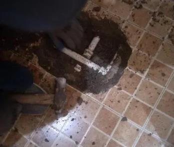 梅州卫生间漏水维修公司为您分享下卫生间渗水如何处理及注意事项